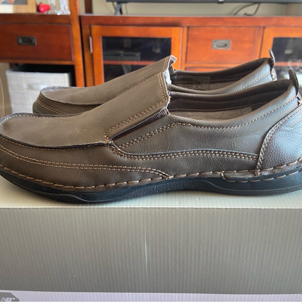 Clean Izod Brown Slip-on (size 10)
